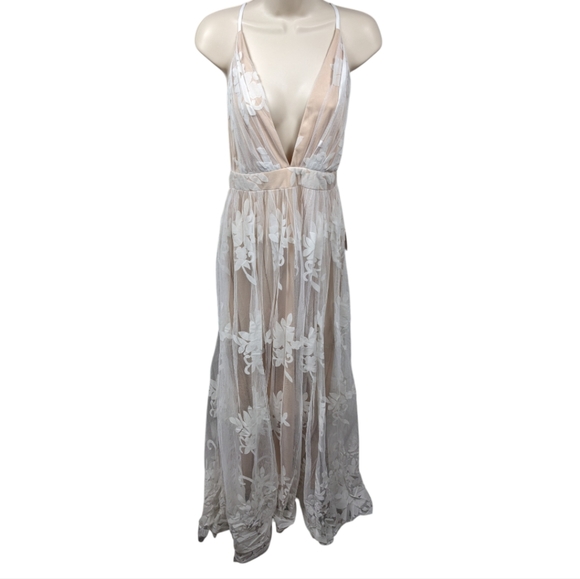 Luxxel NWT Sheer Floral Maxi Dress Sz L - Picture 1 of 12